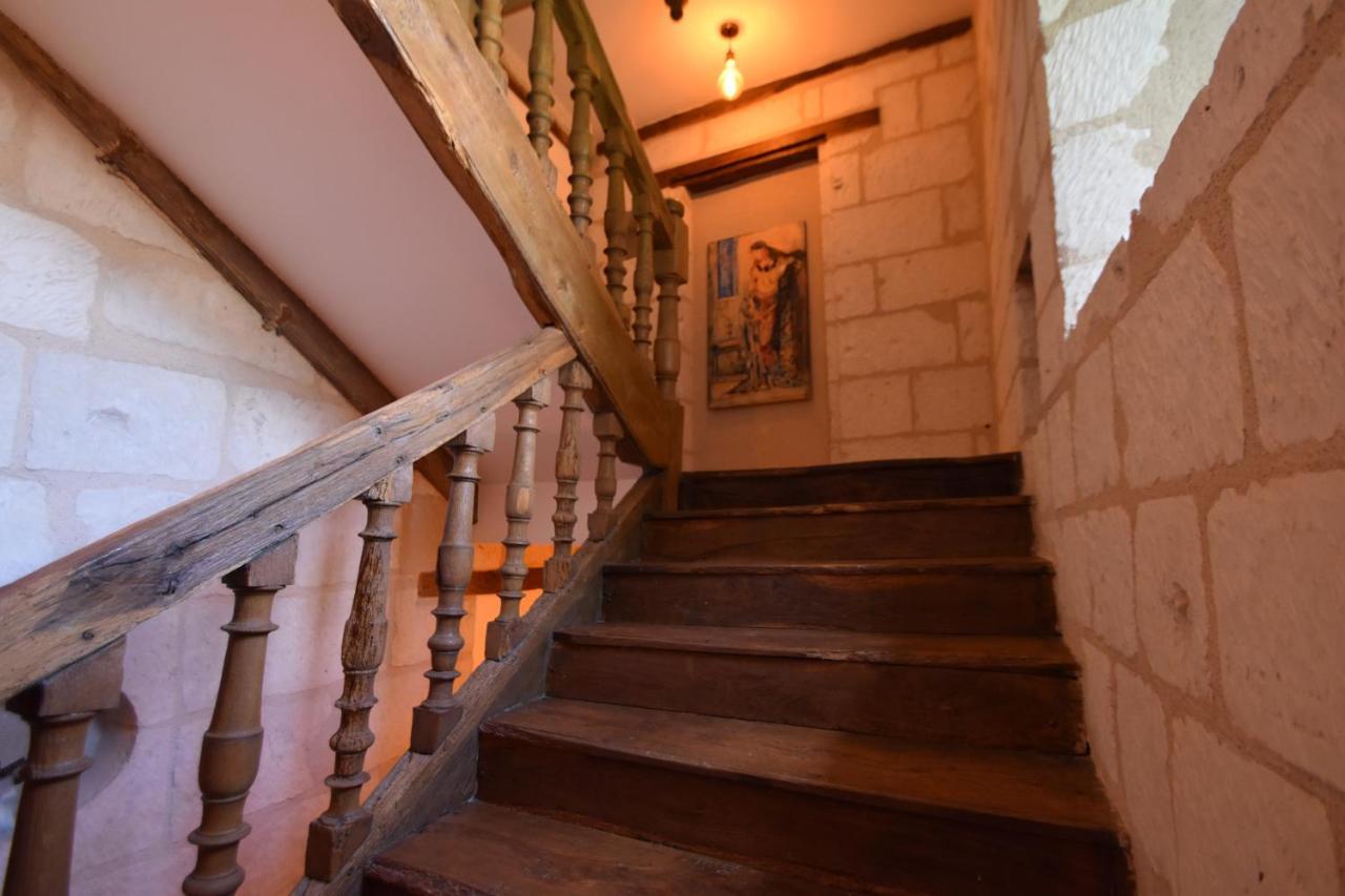 Les Destinees Hotel Chinon Exterior photo