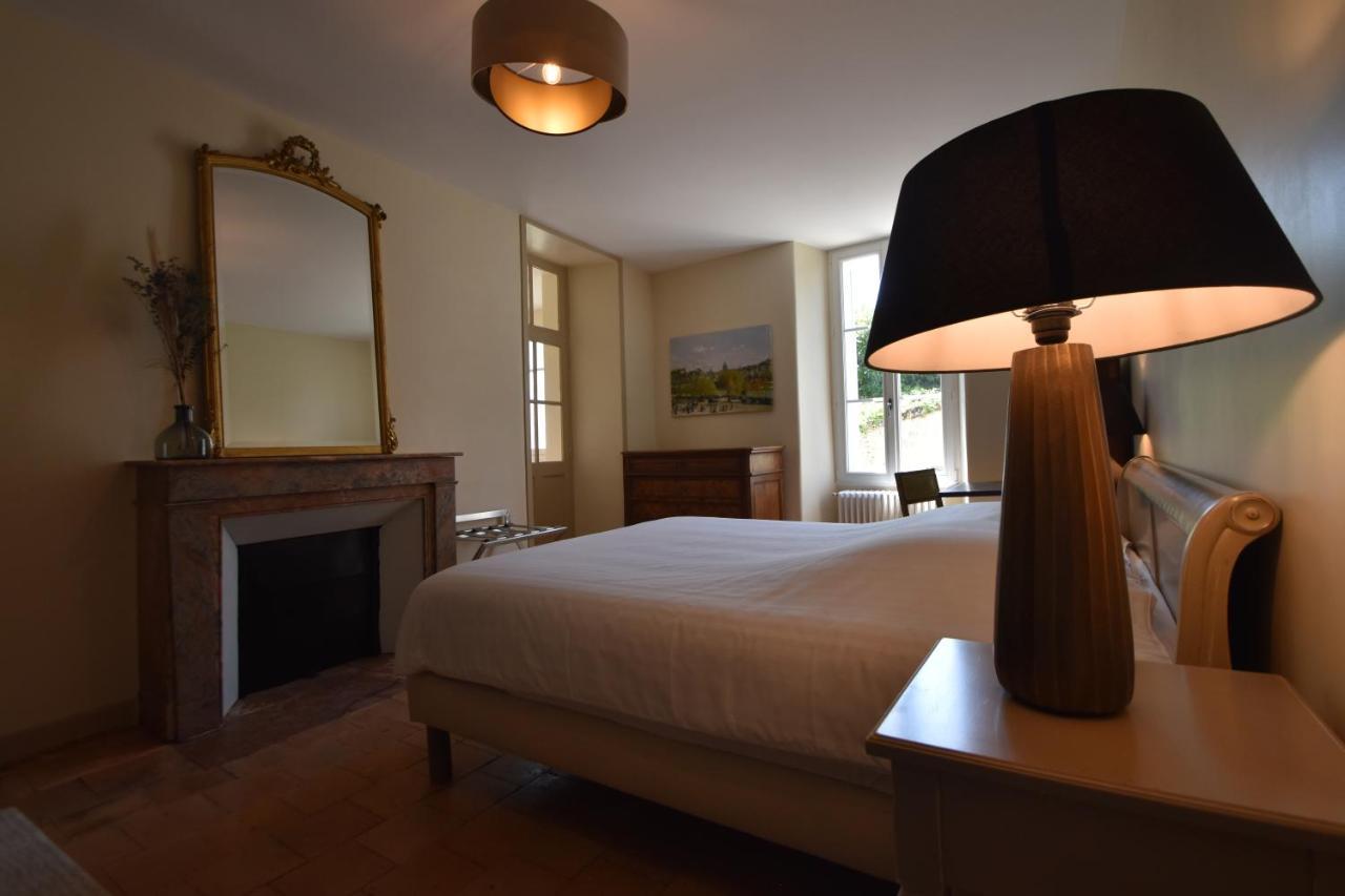 Les Destinees Hotel Chinon Exterior photo